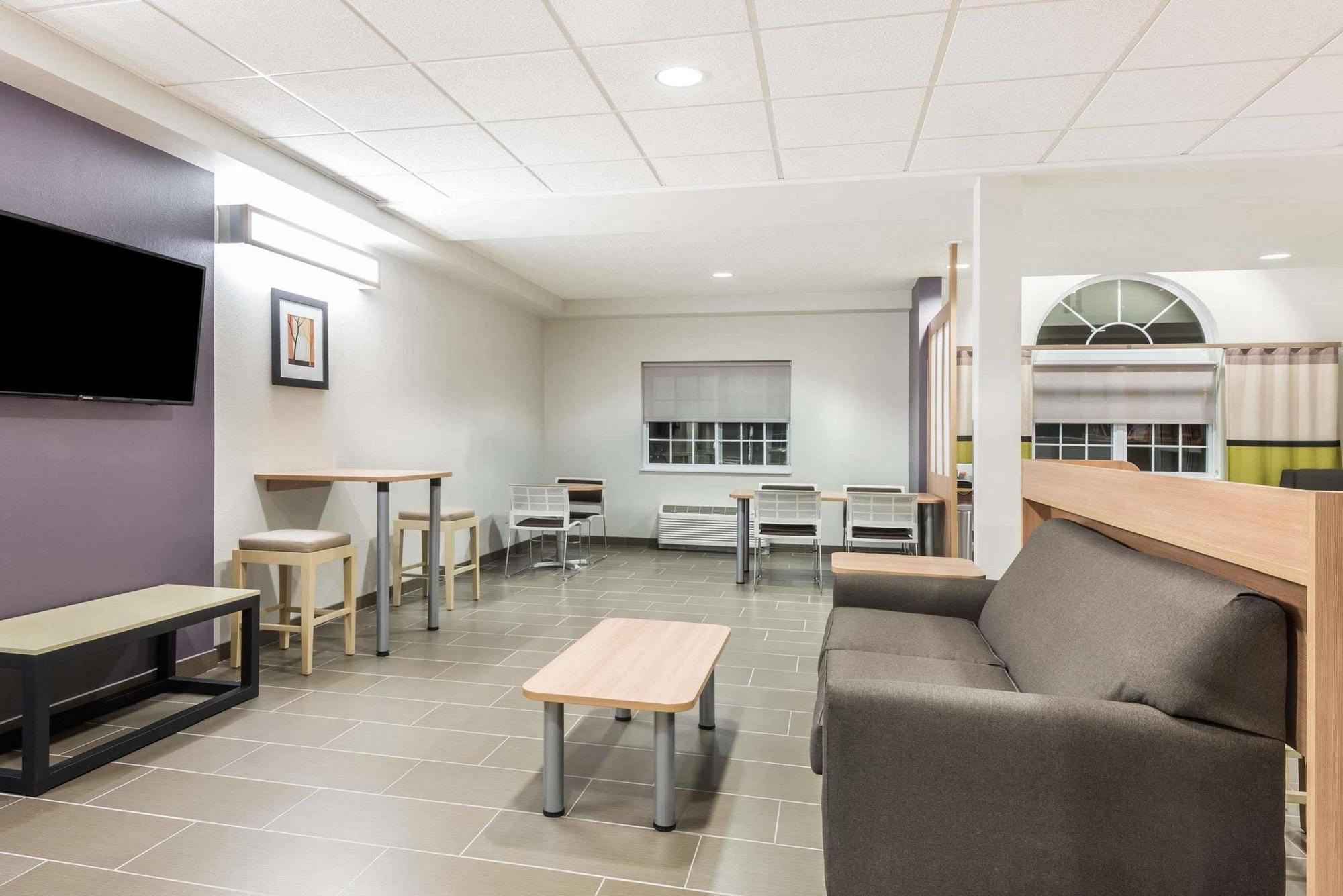 Microtel Inn & Suites By Wyndham Beaver Falls Kültér fotó